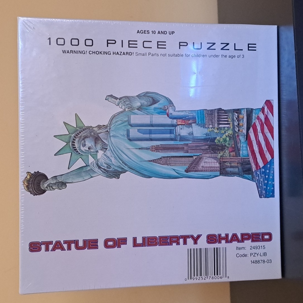 Unopen World Trade Center"Statue of Liberty " NYC pre 9/11 jigsaw puzzle